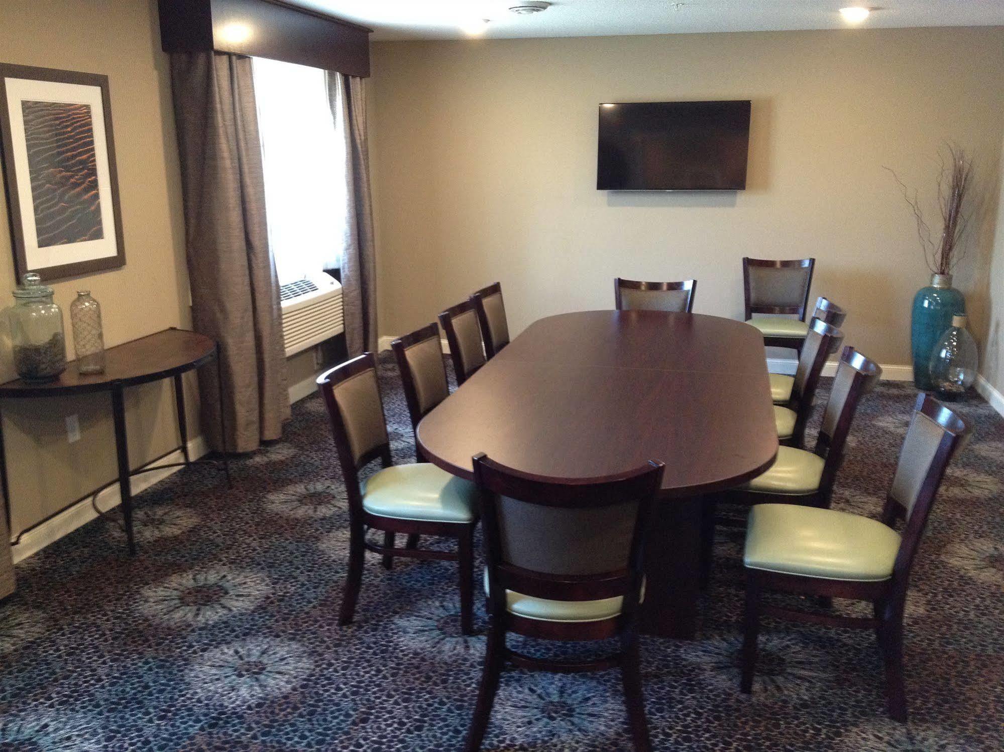Grandstay Hotel & Suites - Glenwood Екстер'єр фото