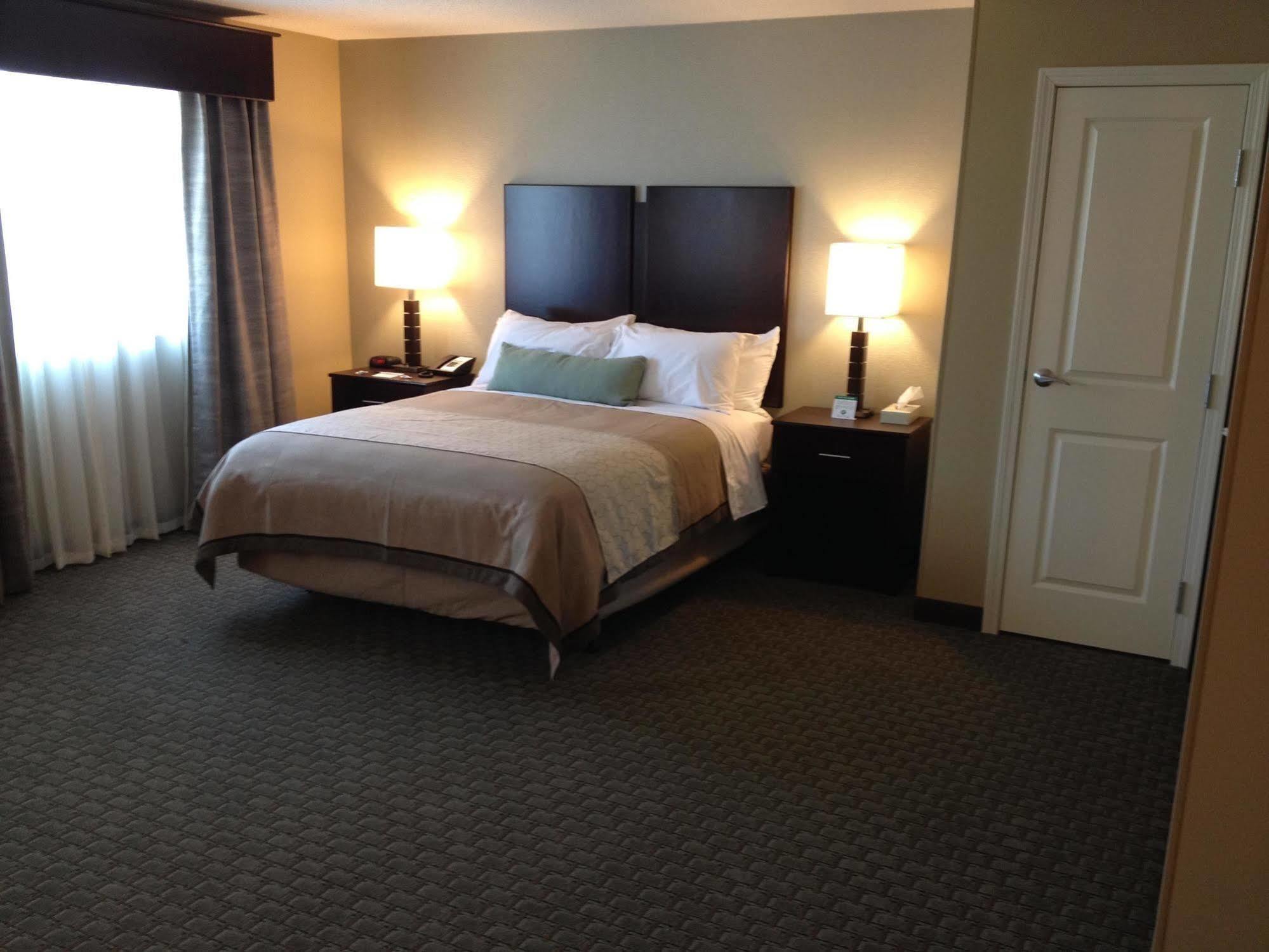 Grandstay Hotel & Suites - Glenwood Екстер'єр фото