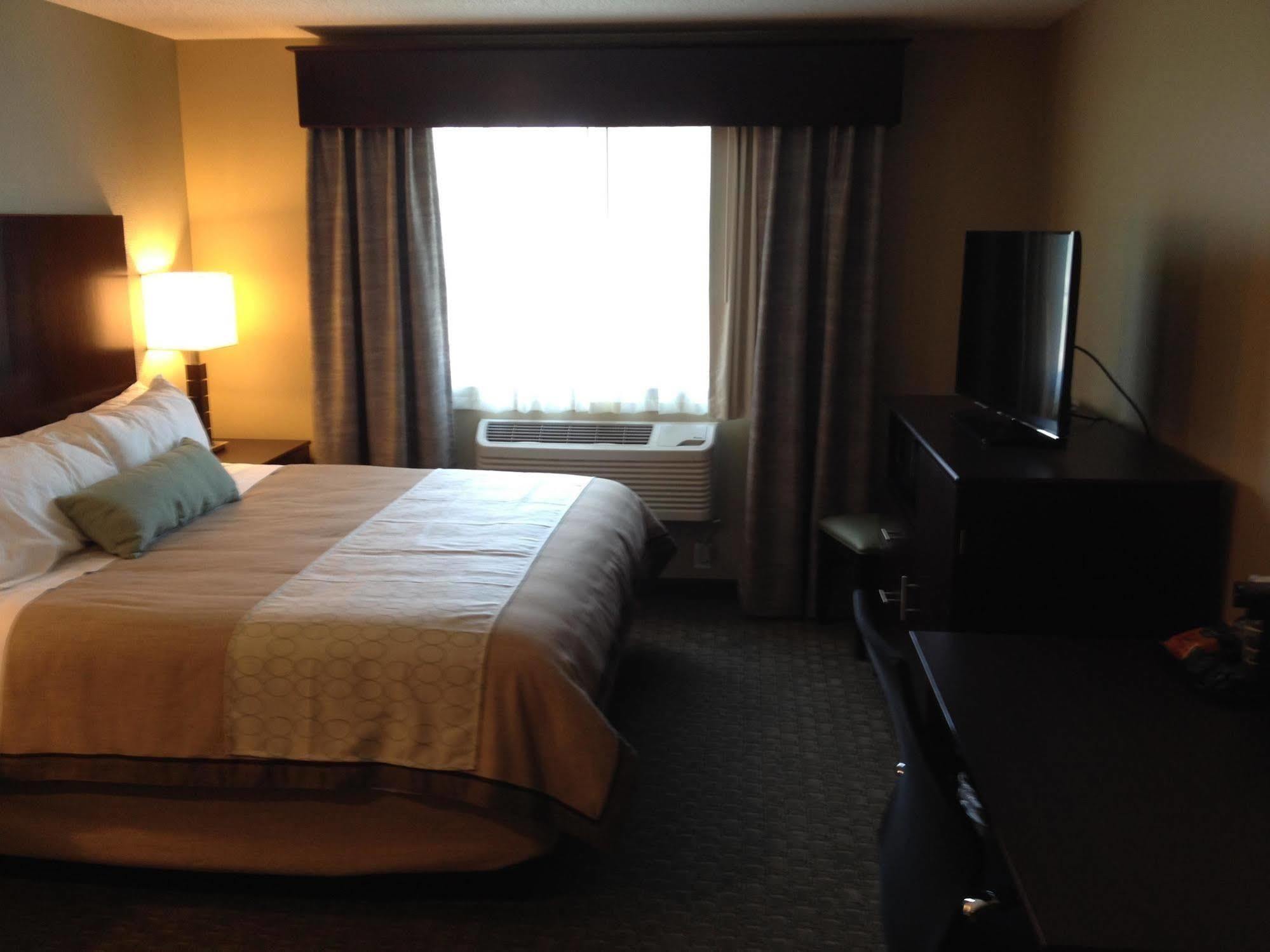 Grandstay Hotel & Suites - Glenwood Екстер'єр фото